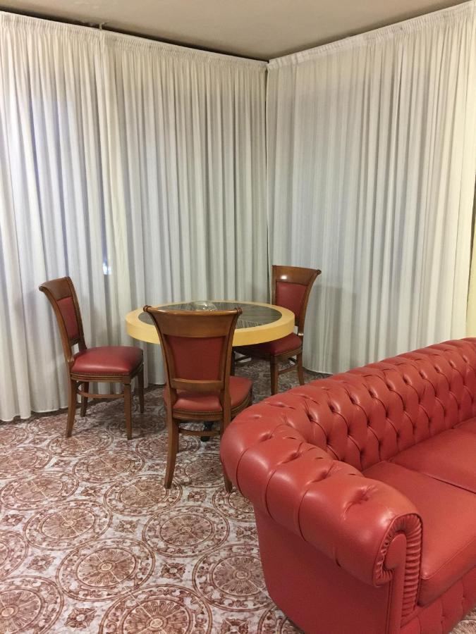 Hotel Attico 基安奇安诺泰尔梅 外观 照片