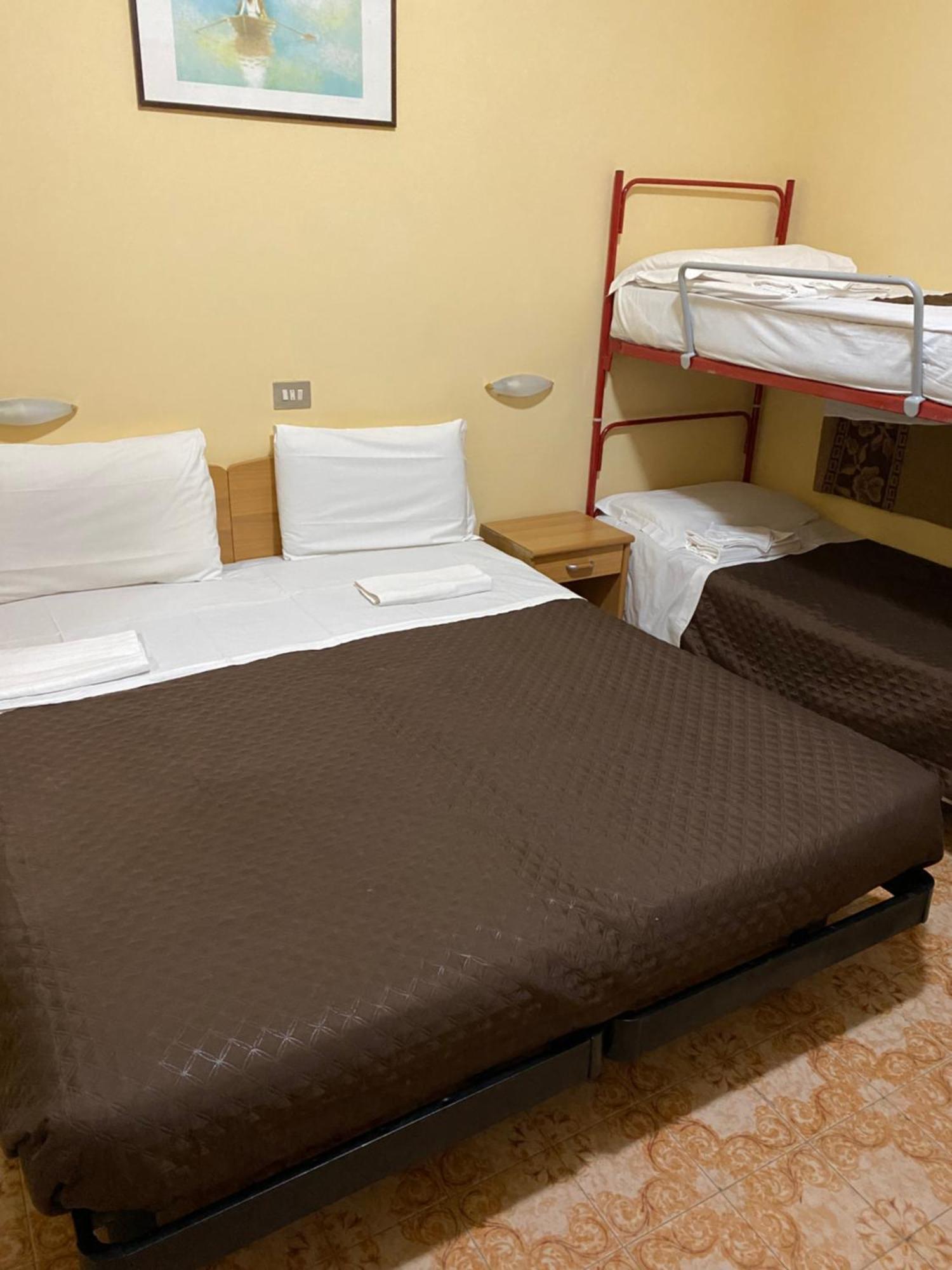 Hotel Attico 基安奇安诺泰尔梅 外观 照片