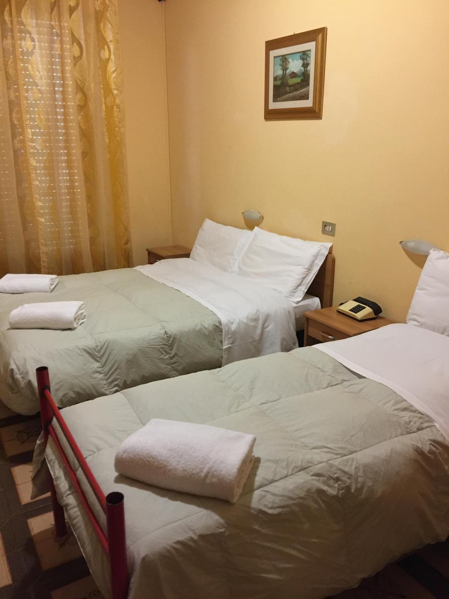 Hotel Attico 基安奇安诺泰尔梅 外观 照片